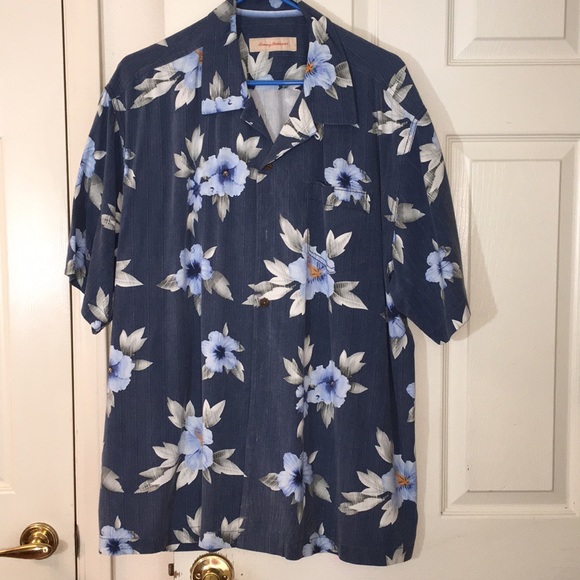 Tommy Bahama Other - Tommy Bahama Hawaiian short sleeve silk shirt